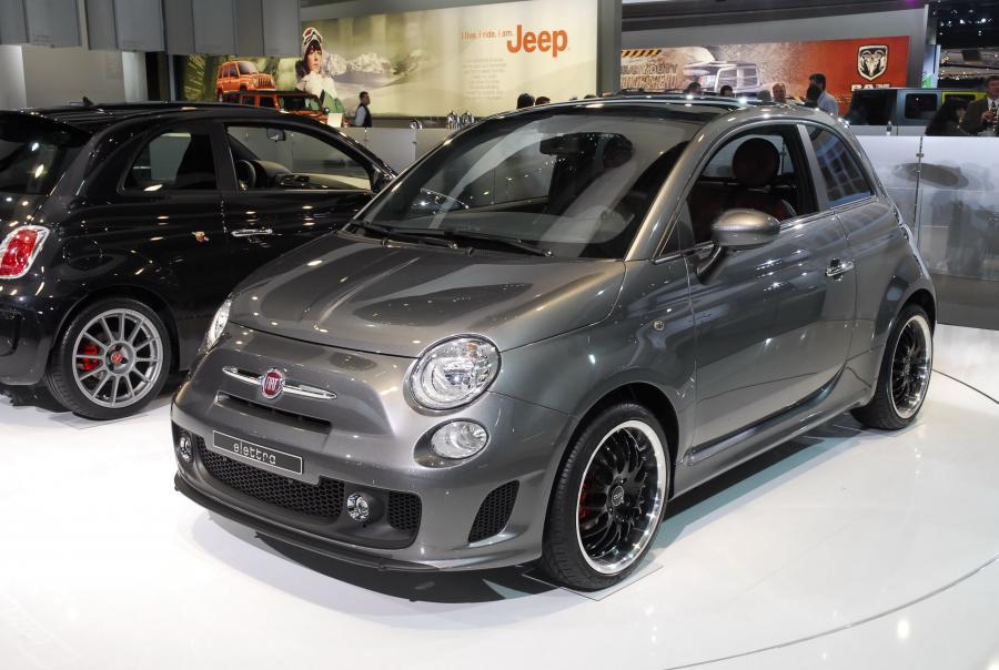  Fiat 500 BEV 2010 года  (фото 4 из 26)